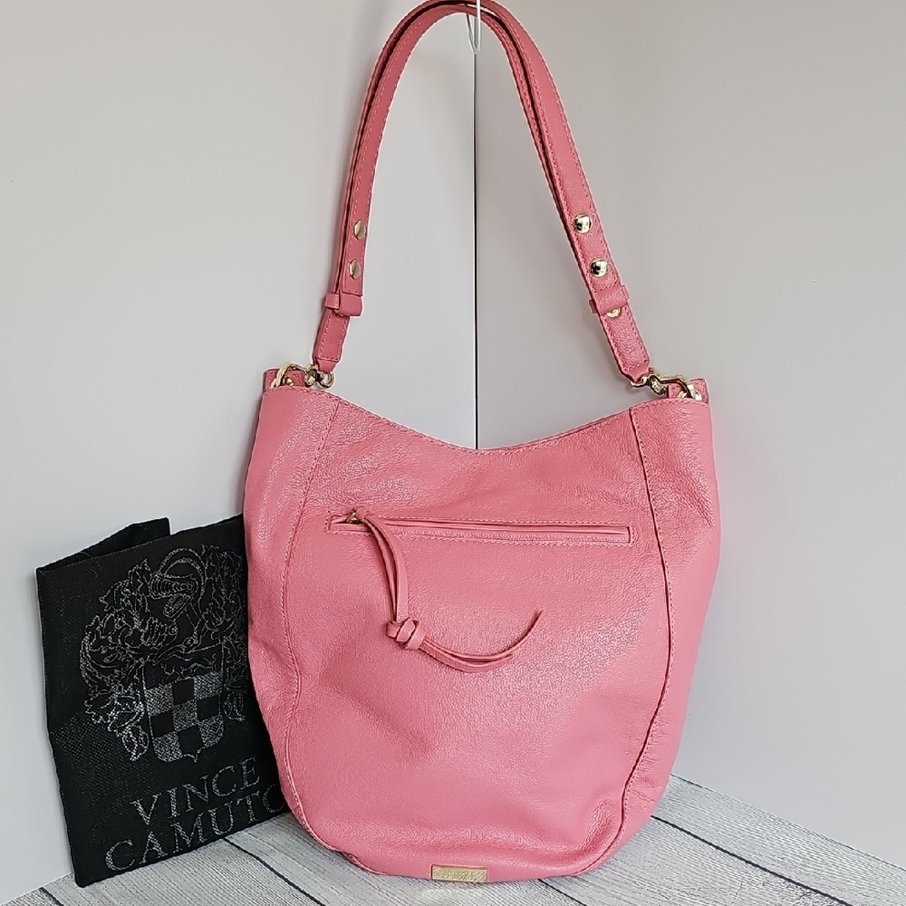 EUC Vince Camuto Pebble Leather Hosho Convertable Crossboby Bag in Ruby Rose